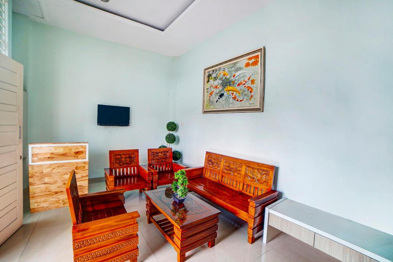 Oyo 91170 Ayahanda Residence Medan Exterior photo