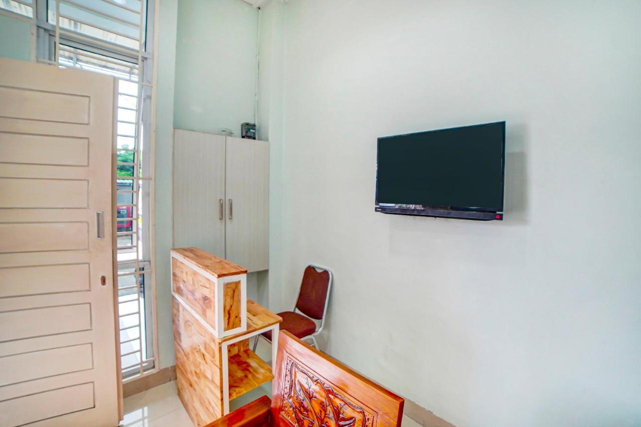 Oyo 91170 Ayahanda Residence Medan Exterior photo