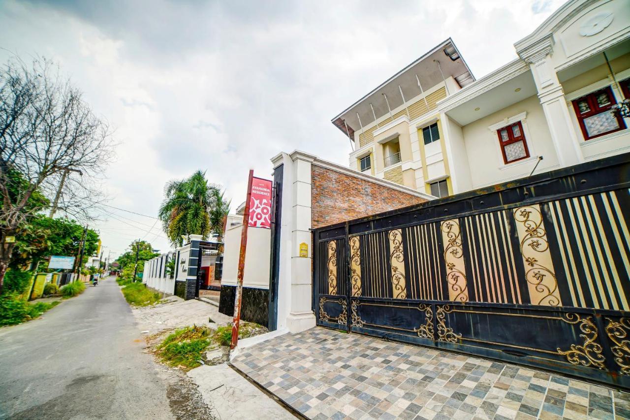 Oyo 91170 Ayahanda Residence Medan Exterior photo