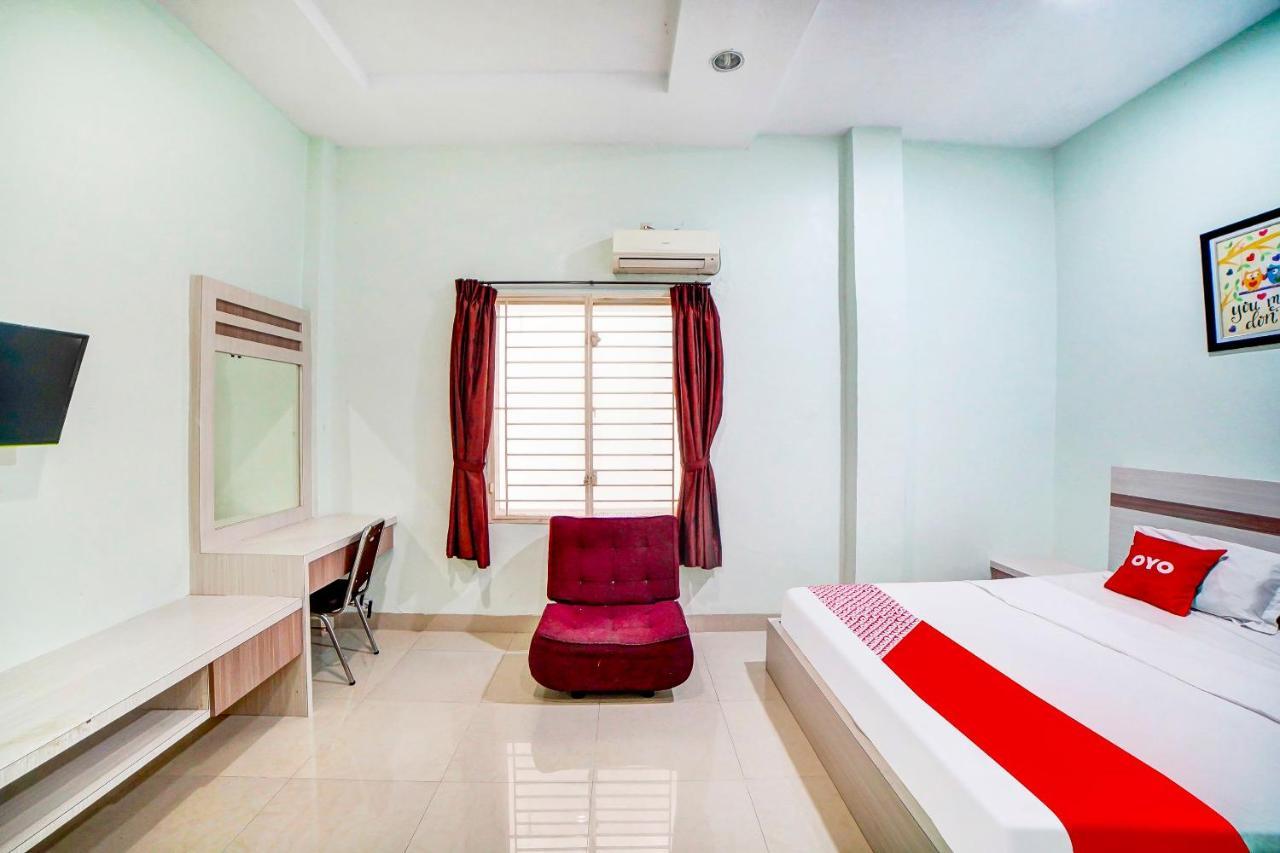 Oyo 91170 Ayahanda Residence Medan Exterior photo