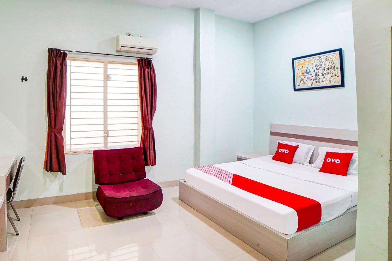 Oyo 91170 Ayahanda Residence Medan Exterior photo