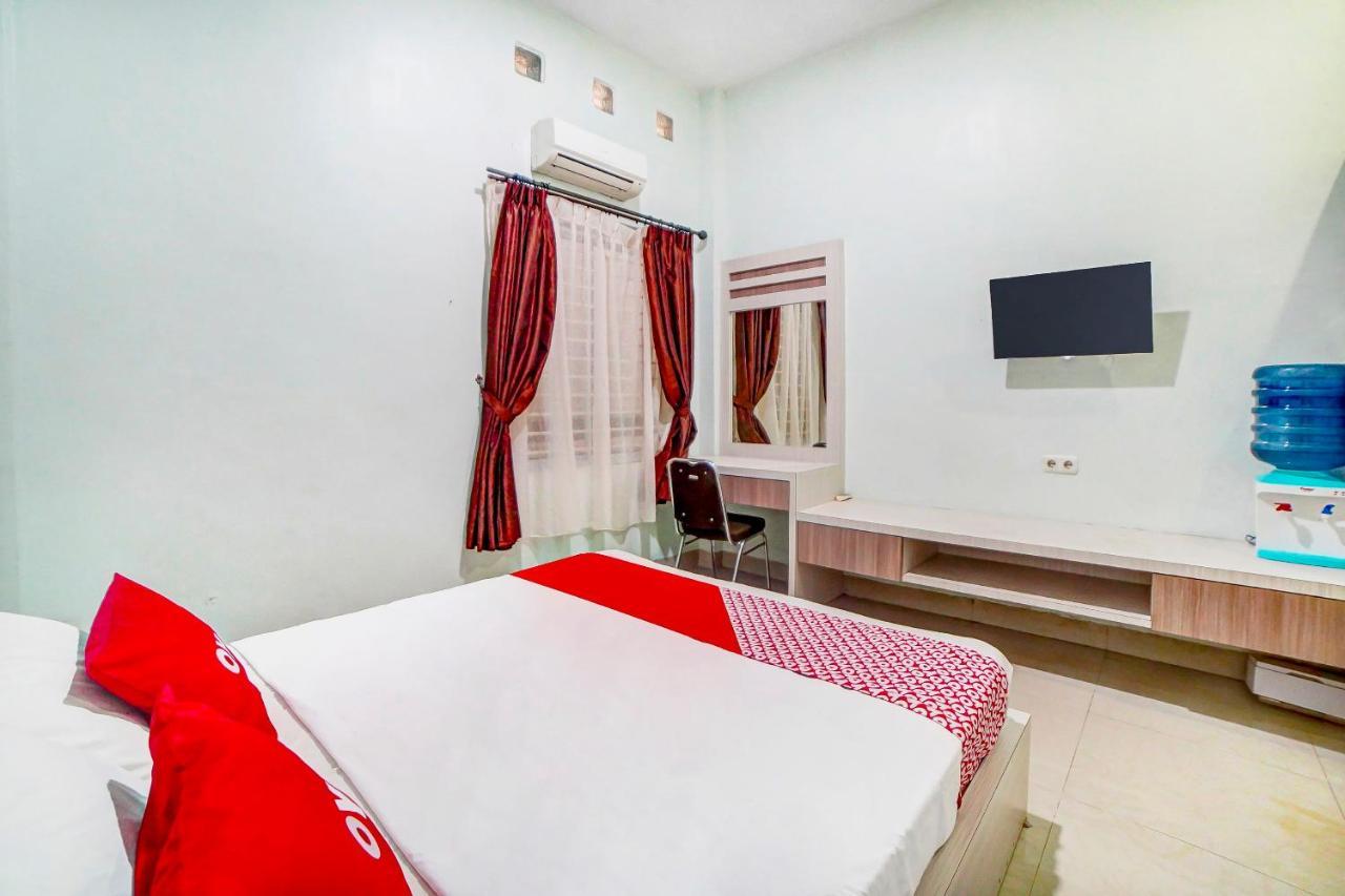 Oyo 91170 Ayahanda Residence Medan Exterior photo